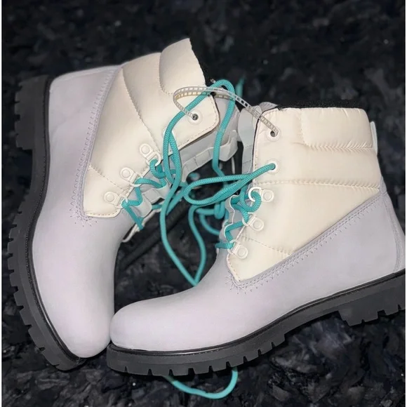 Timberland 6 inch puffer boots in light grey nubuck leather NWT - Picture 2 of 13